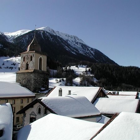 Hotel Weisses Kreuz Бергюн Экстерьер фото
