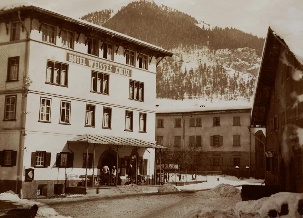 Hotel Weisses Kreuz Бергюн Экстерьер фото